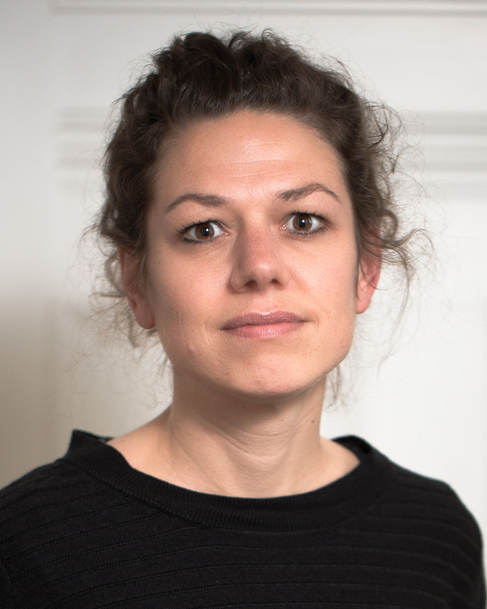 ANNA BUSL_edited.jpg
