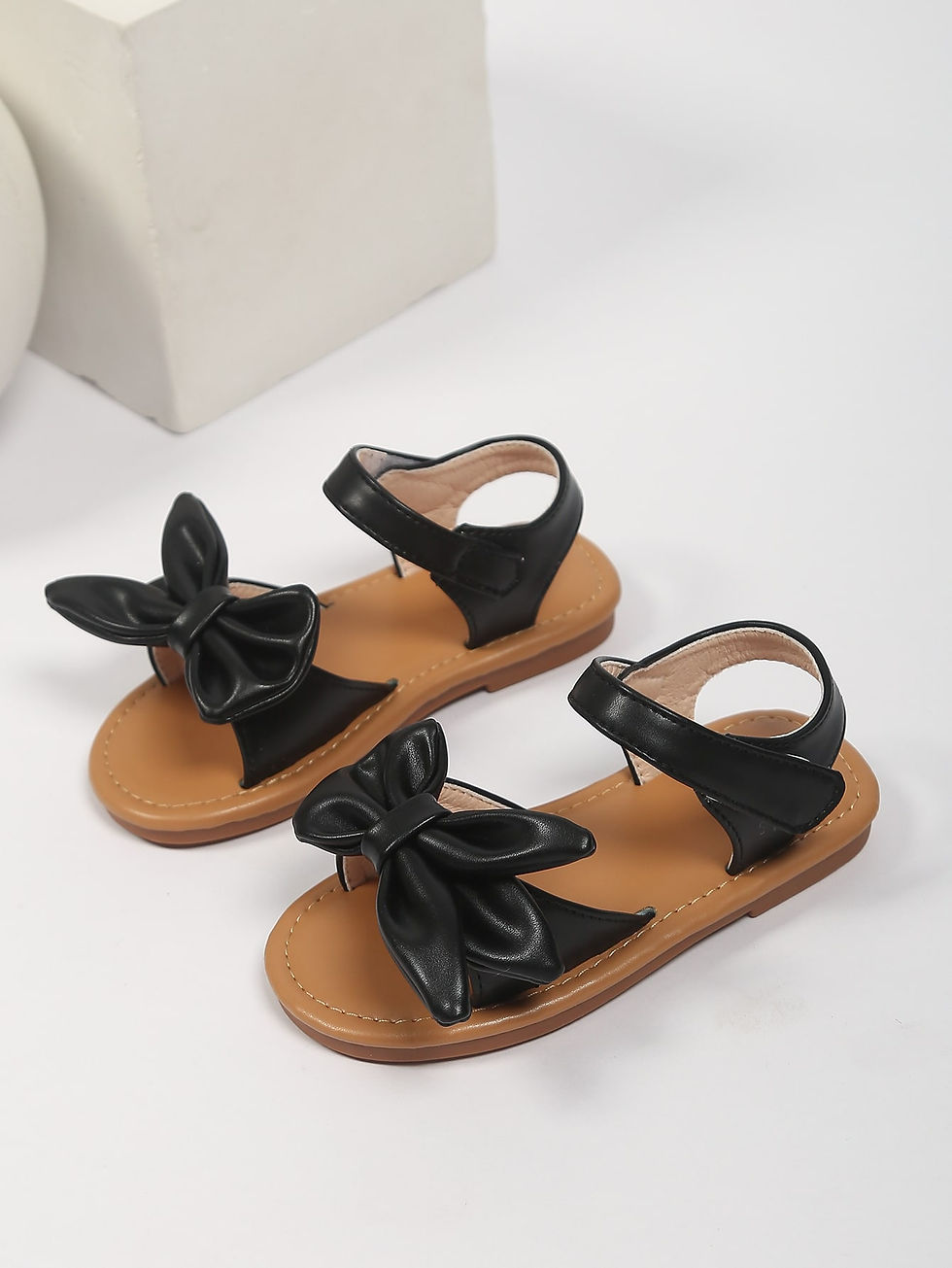 Thumbnail: Girls Bow Decor Ankle Strap Sandals