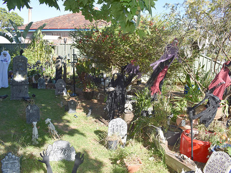 A Garden Setting for Halloween