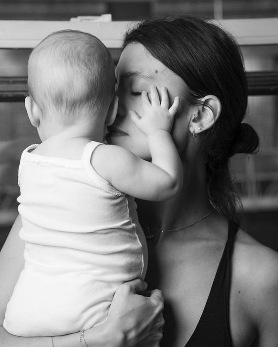Black and white motherhood photography_edited.jpg