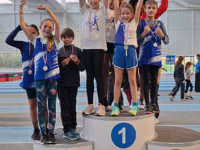 Kid's Athlé au stadium Pierre Quinon : Les poussins de l'ALPAC sur la 2e marche du podium !