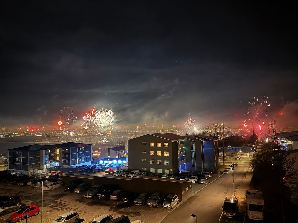 The 20-Year Challenge: Canon 5D Classic vs. iPhone 17 Pro Max