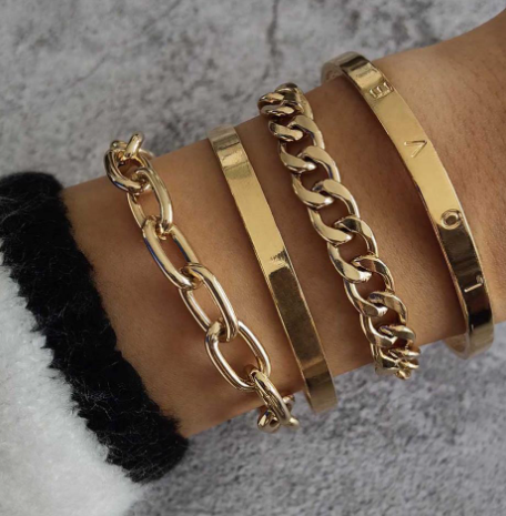 Simple And Smooth C-shaped Chain Bracelet Set