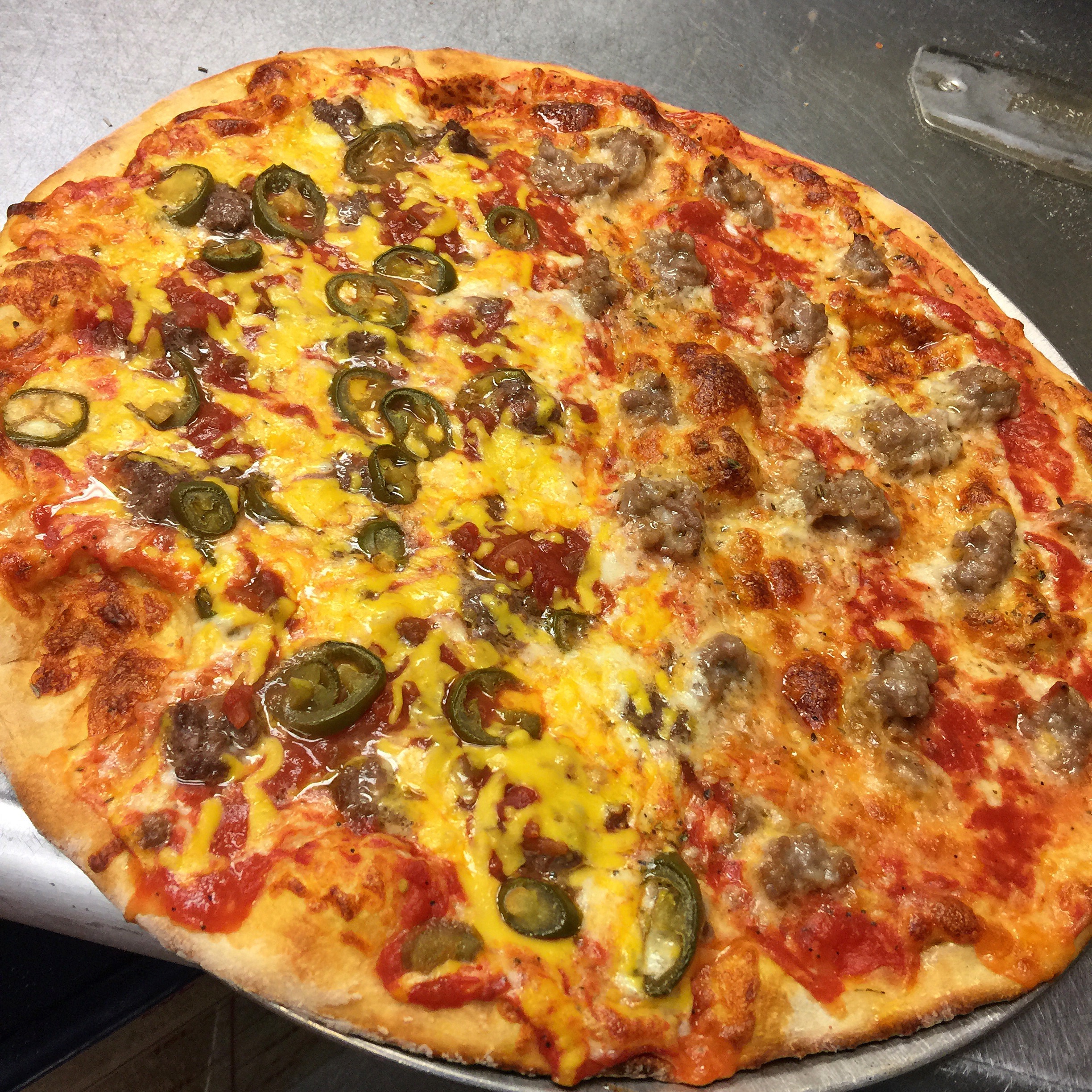 Strawberry's Pub & Pizza Woodbridge NJ