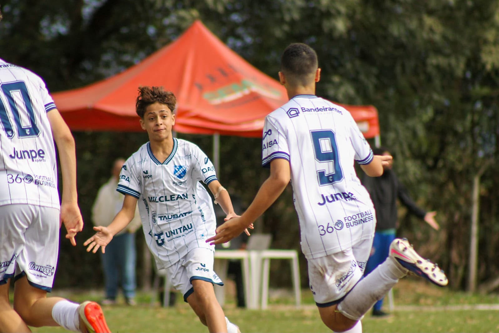 Sub 13 e Sub 14 somam pontos fora de casa