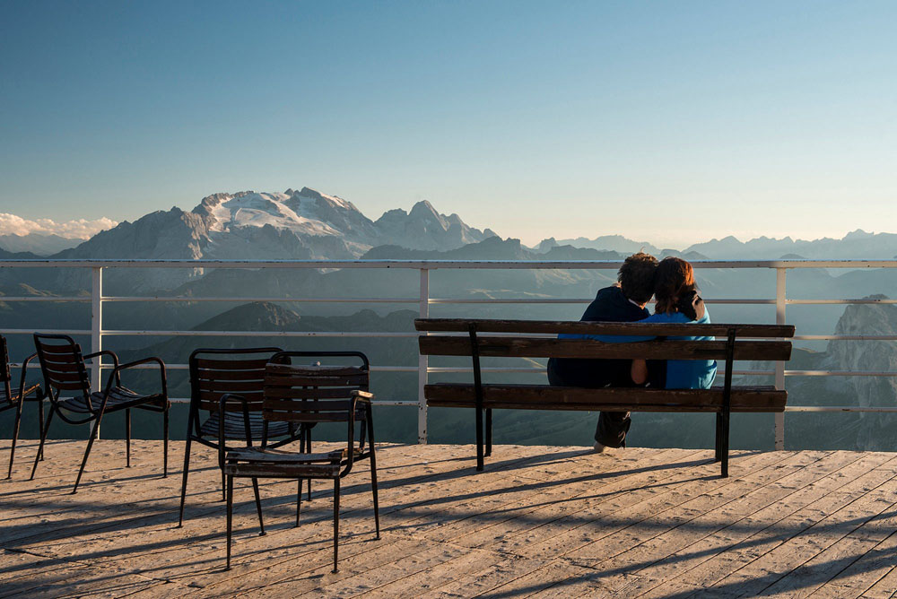 Rifugio Lagazuoi booking with dinner and view