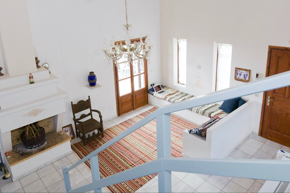 Traditional Alonissos living with a twist.