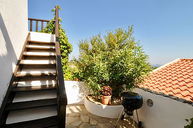 BBQ area in courtyard, Alonissos