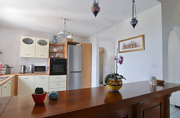 Oak top to kitchen.