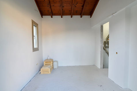 Upstairs bedroom.
