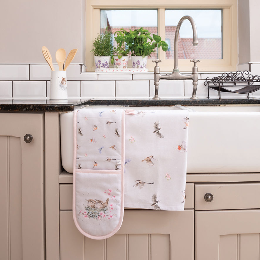 Miniaturbild: Ofenhandschuh aus 100% Baumwolle mit Vogelmotiv in der Küche (Wrendale Designs)