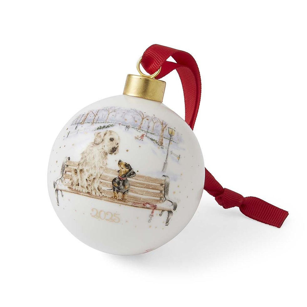 Miniaturbild: Wrendale Christbaumkugel: Hunde auf verschneiter Bank