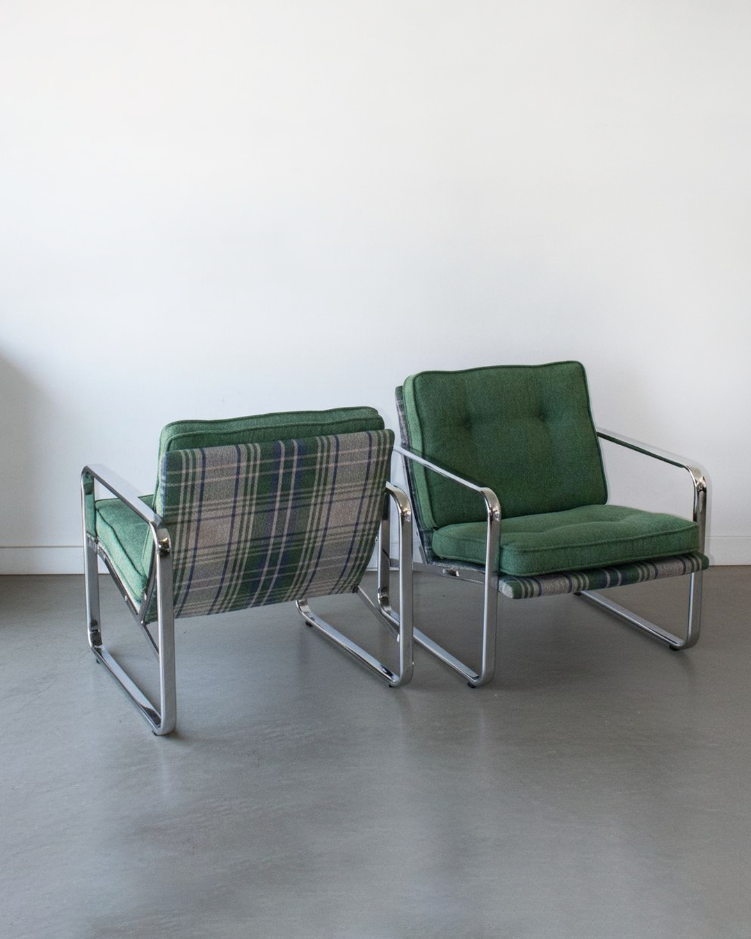 THE CONVERSATIONALIST Lounge Chairs | Circa 1980s