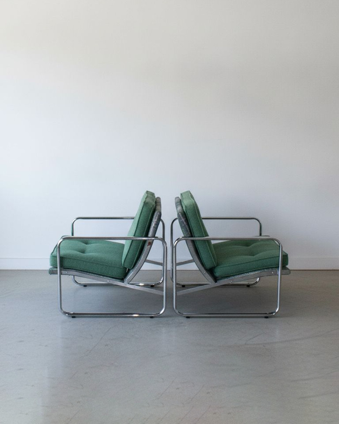 THE CONVERSATIONALIST Lounge Chairs | Circa 1980s