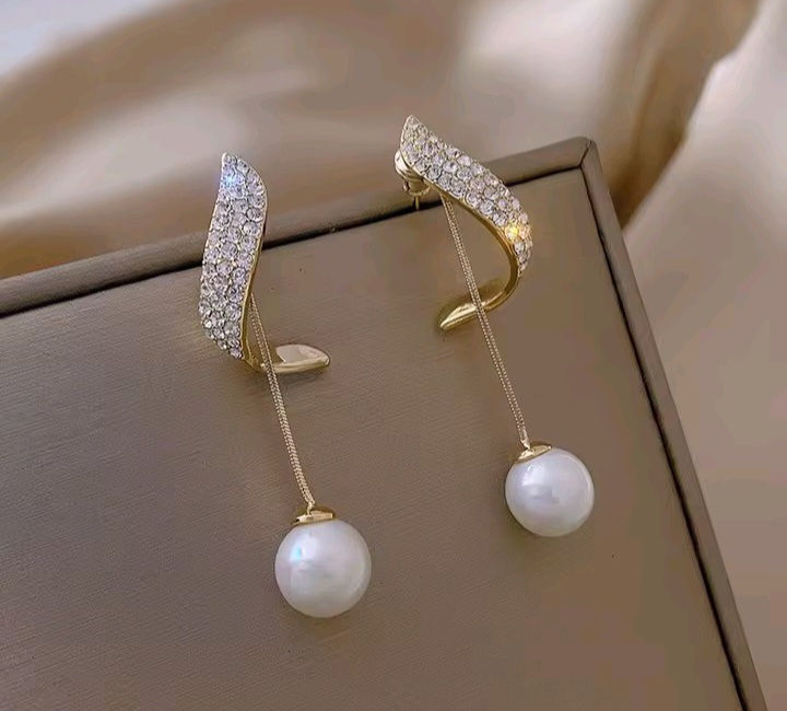 Pearly Earings