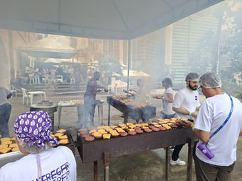 Hamburgada na Rua teve ação de acolhimento e convivência para pessoas em situação de vulnerabilidade no Rio