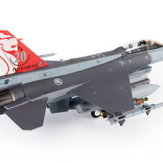 JCW72_F16_015-D005web(1920px).jpg