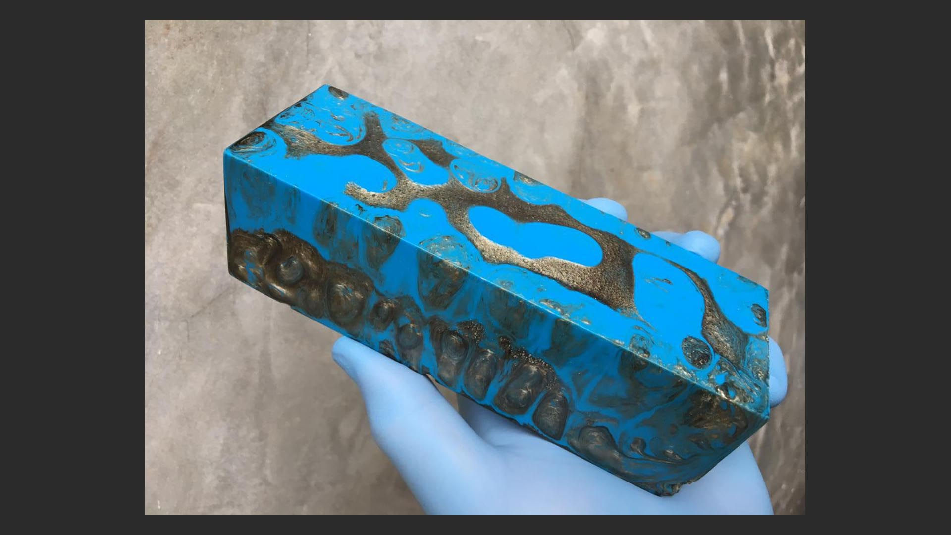 Bloco Azul e Bronze.