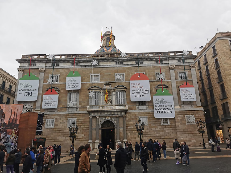 Nous magatzems a la Plaça Sant Jaume de Barcelona, 5 de gener del 2024