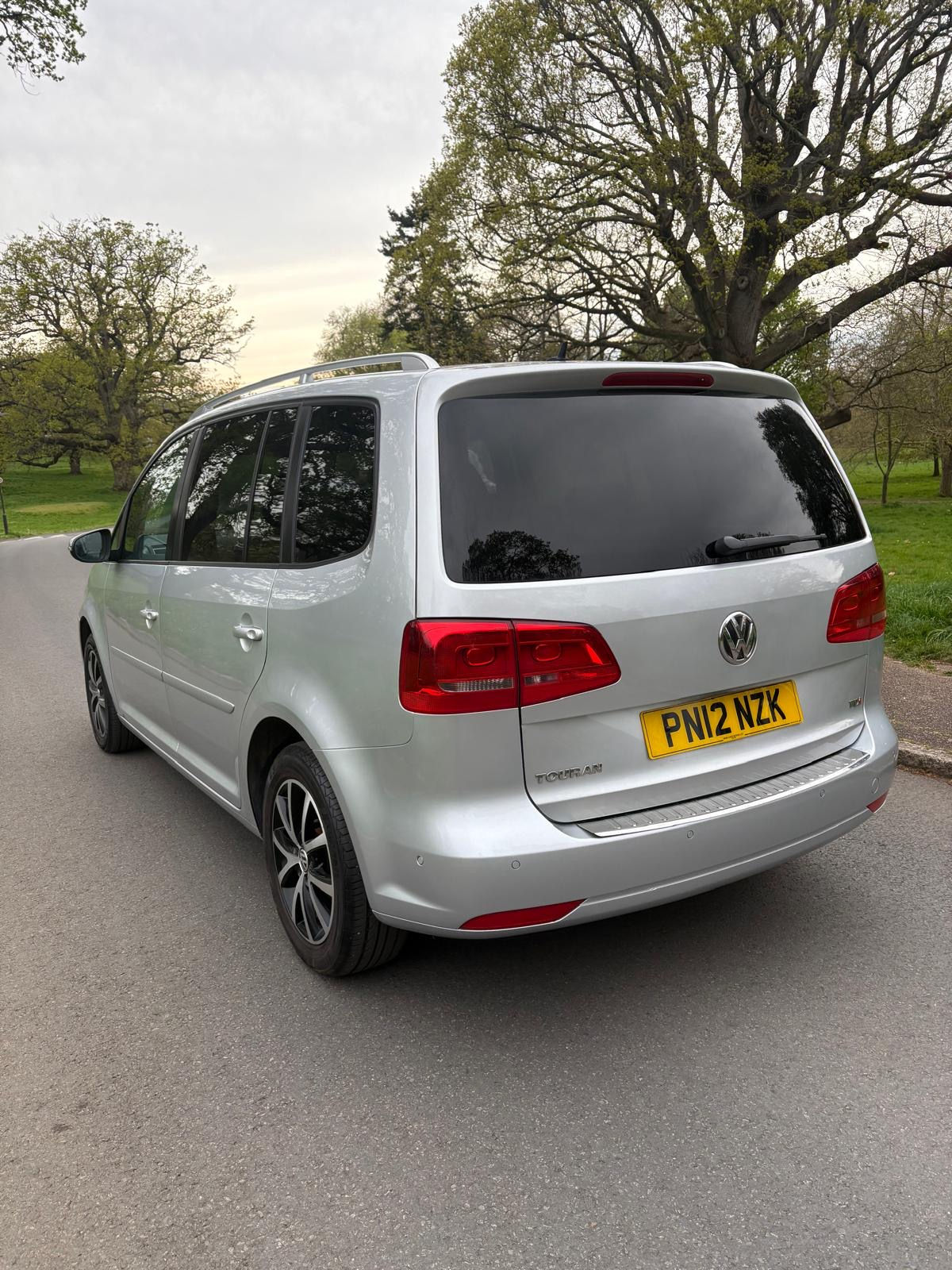 Volkswagen touran 1.6 TDI SE euro