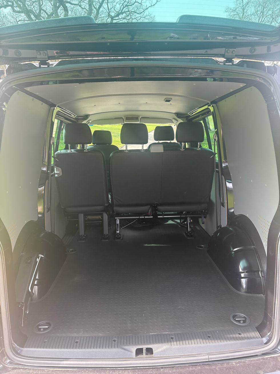 Thumbnail: Volkswagen transporter sportline 2.0 Bi TDI sportline T32 Kombi DSG L1 H1  60th 