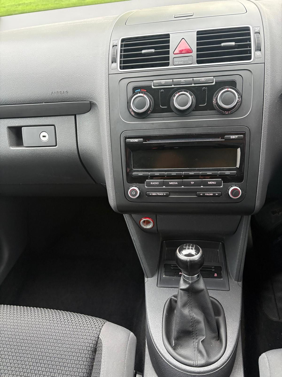 Volkswagen touran 1.6 TDI SE euro
