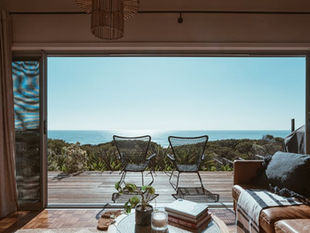 La exención en el IVA de un arrendamiento turístico de vivienda vacacional por una persona física