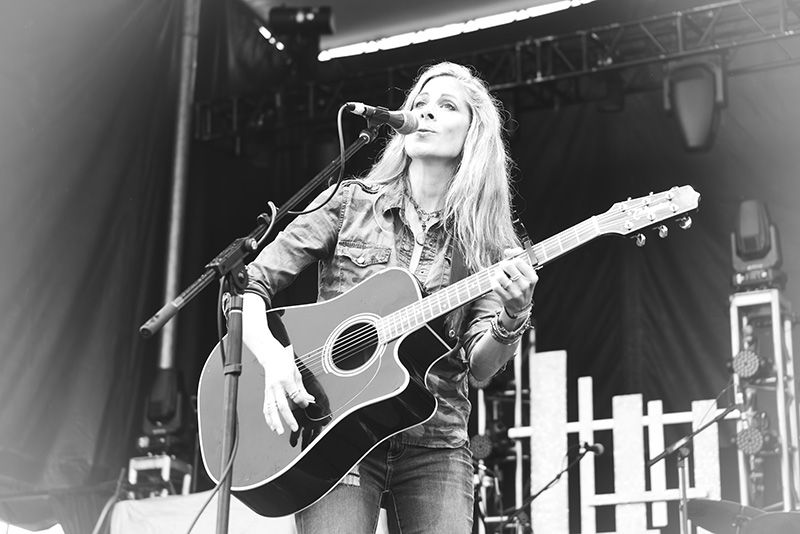 Beth Kille Solo press pic by Joe Severson 2022.jpg