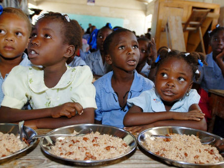 Alimentación de 85 millones de escolares latinoamericanos en riesgo por coronavirus