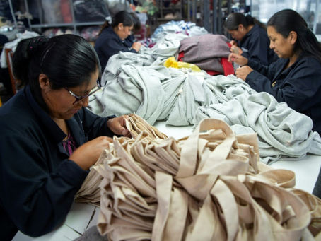 Desventaja de la mujer en el trabajo va más allá del salario, dice OIT
