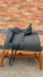 Thumbnail: Amerigo Vega Dressage 17inch 1.5