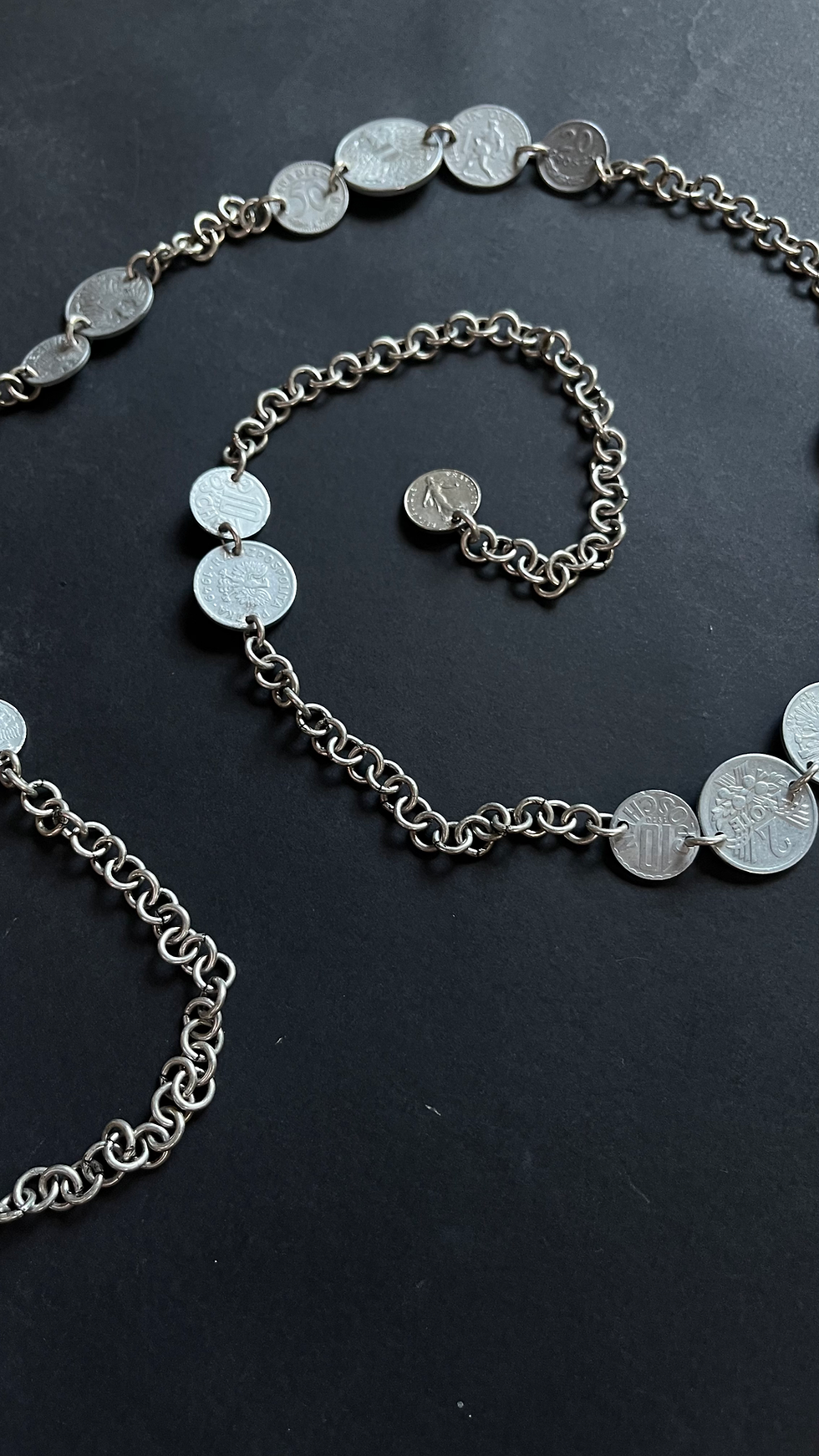 Thumbnail: Coins River Chain 