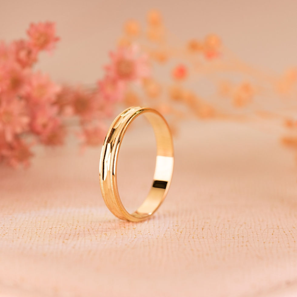 Miniatura: 18k Alianza Oro Amarillo Tallada Y Bordes Estriados. Ancho: 3 Mm