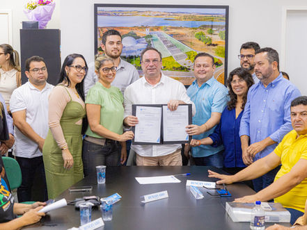 Prefeito Luciano Barbosa vai pavimentar mais 14 ruas no bairro São Luiz, construir escola e biblioteca digital em Arapiraca