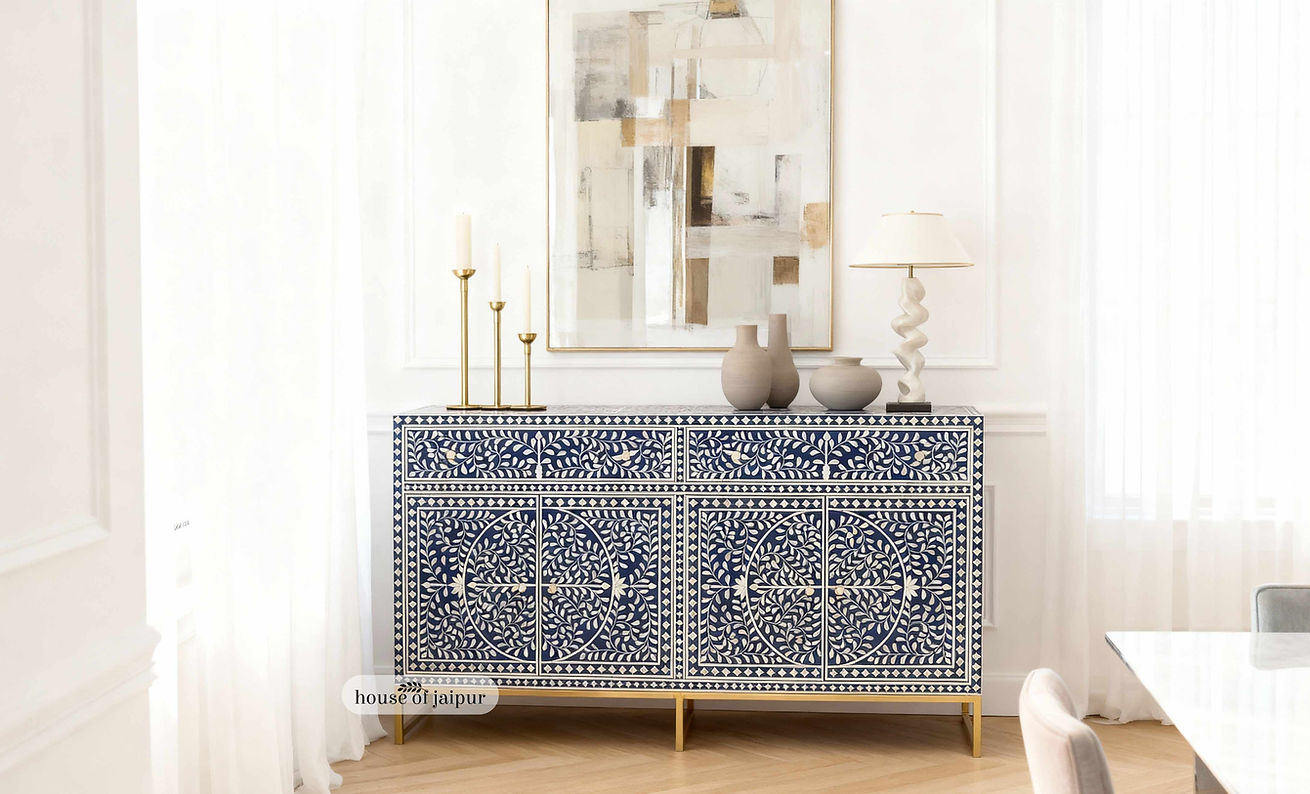 Black and White Clean Fashion Landscape Banner-6.jpg