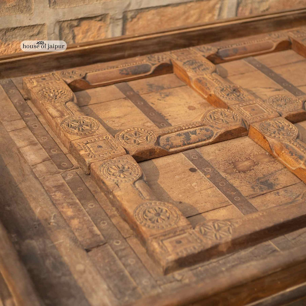 תמונה ממוזערת: Jaipur Antique Reclaimed Haveli Door Dining Table