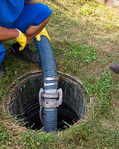 Desentupimento e limpeza de esgoto..jpg