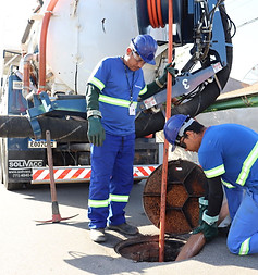 Revisão preventiva da rede de esgoto.jpg