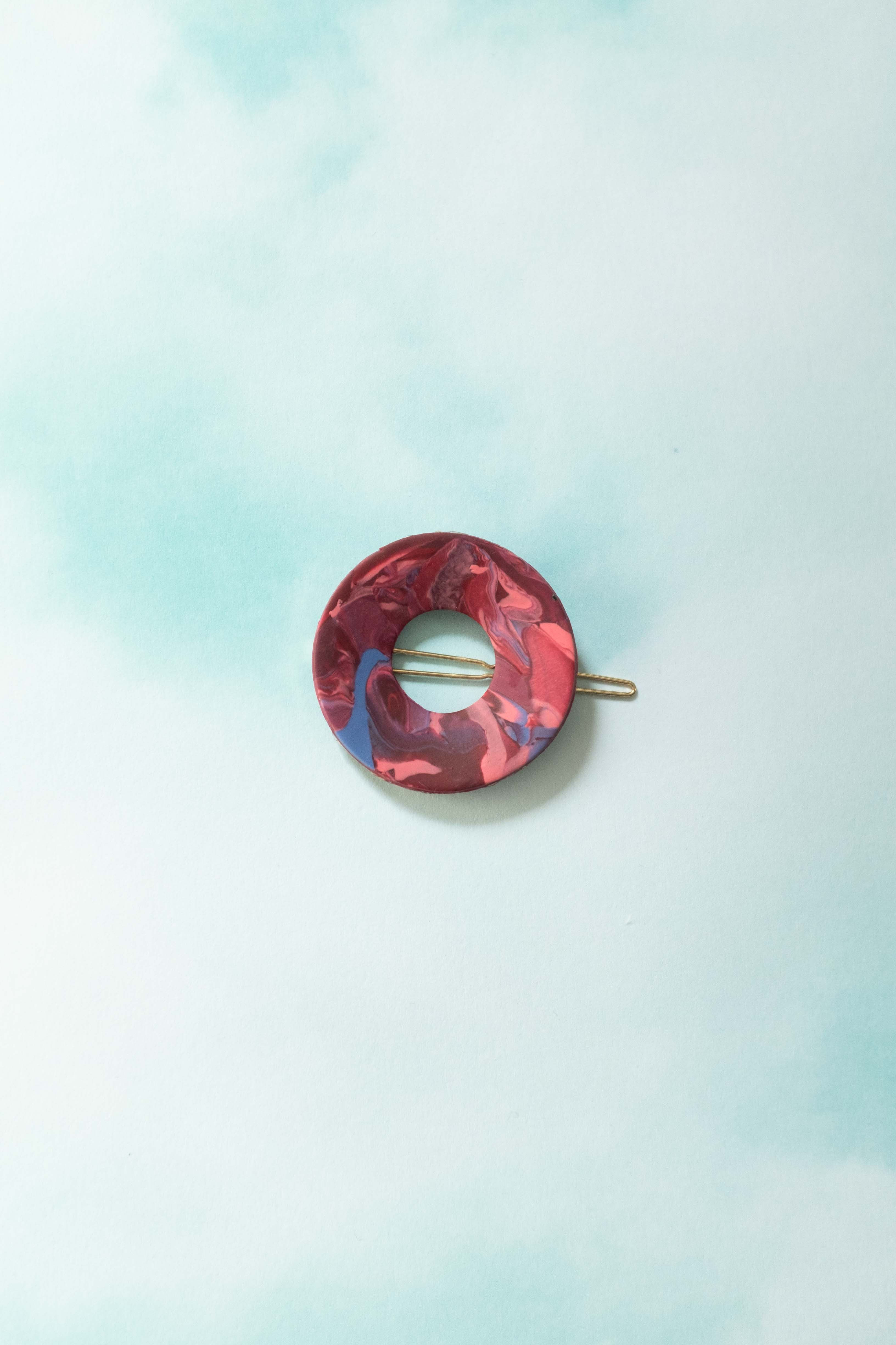 The Circle Barrette in Multi Maroon