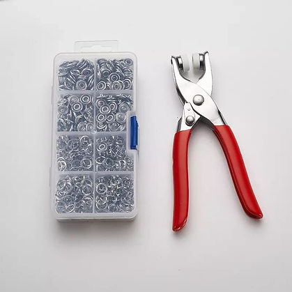 CraftSnap 100-Piece Button & Tool Kit