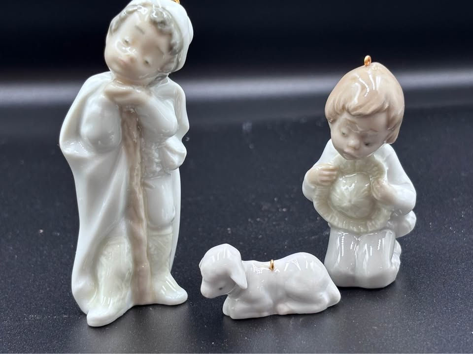 Lladro Porcelain 5809 Holy Sheppards Mini Ornament Figures