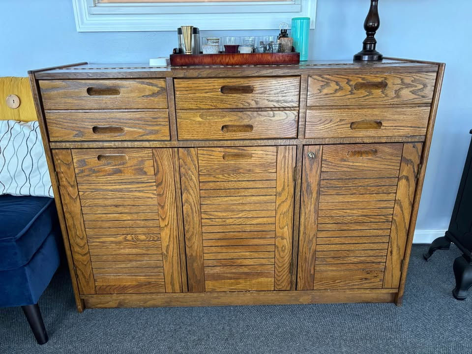 Wooden Dry Bar Style Server Cabinet