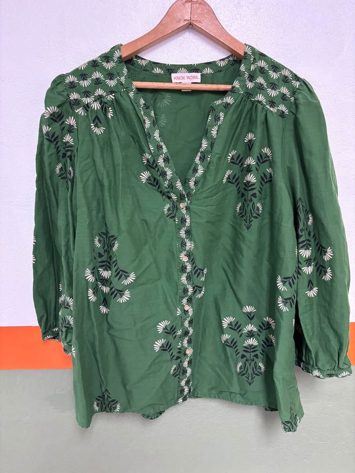 Green Top With 3/4 Sleeves