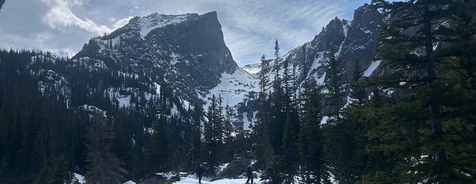 Hike to Emerald Lake