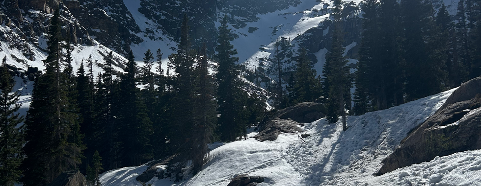 Hike to Emerald Lake
