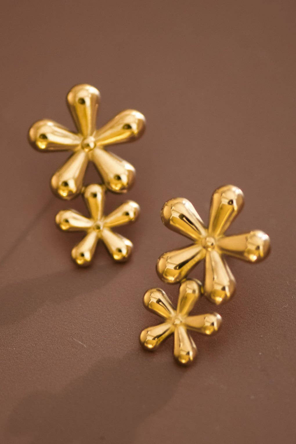 HCCo. Double Daisy Studs