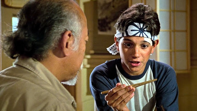 Cena de Karatê Kid: a hora da verdade (Columbia Pictures, 1984).