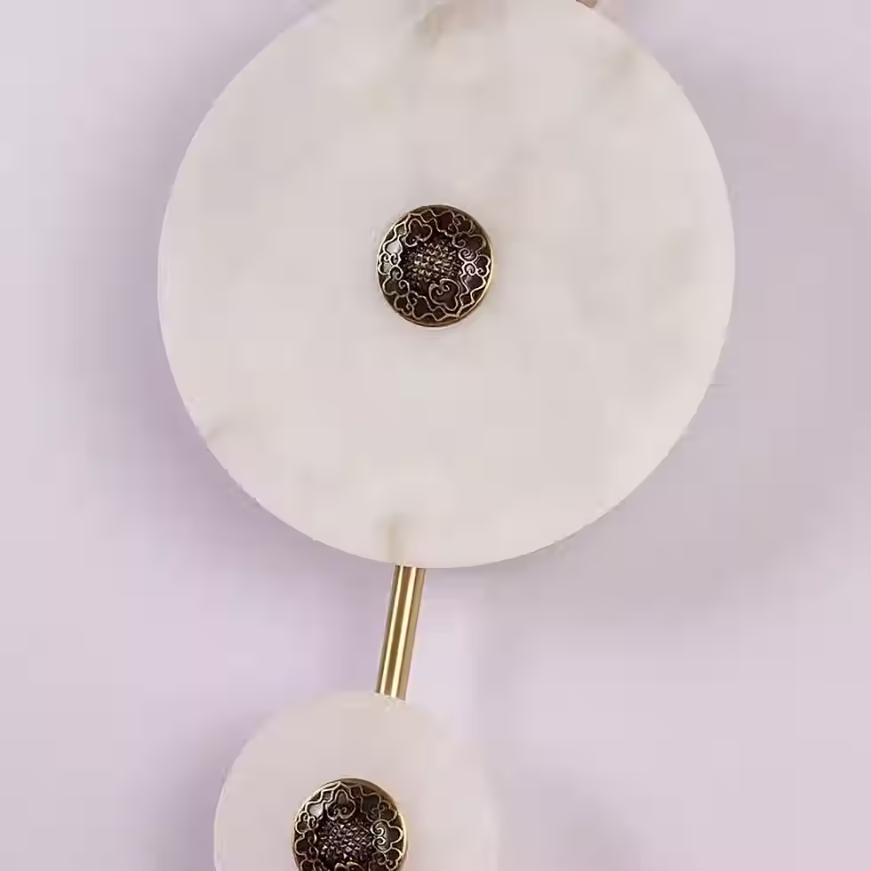 الصورة المصغرة: Cammeo Alabaster Medallion Wall Light – Integrated LED Brass Spine
