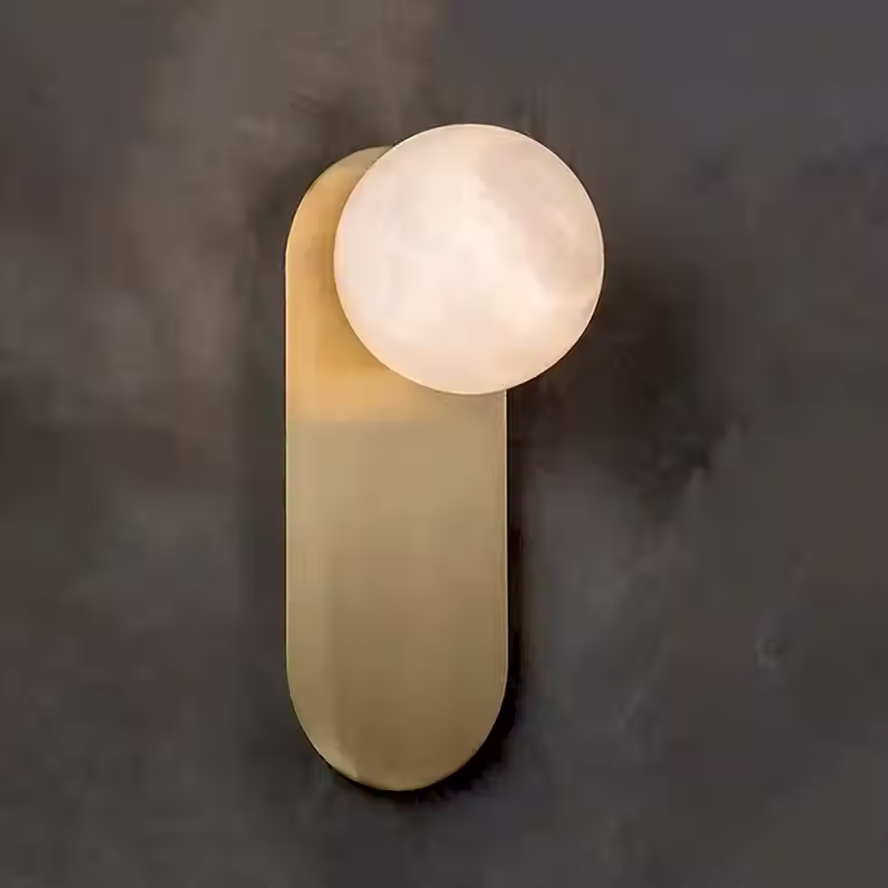 الصورة المصغرة: Perla Alabaster Orb Wall Sconce – G9 Brass Pill Backplate Light