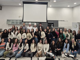 RECREIO DA JUVENTUDE – DEBUTANTES NA COZINHA